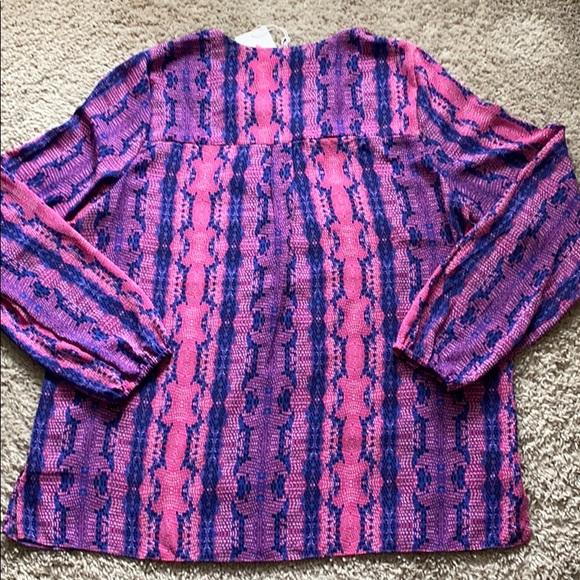 Buddy Love Blouse - Picture 2 of 11